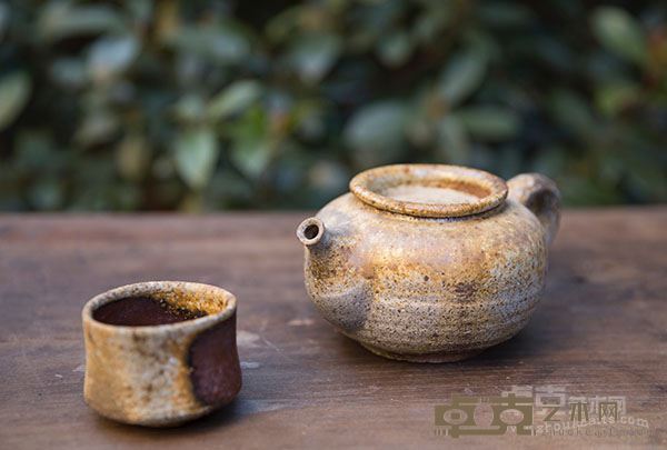 柴烧壶（二）-12x12x8cm 康羽荻作品