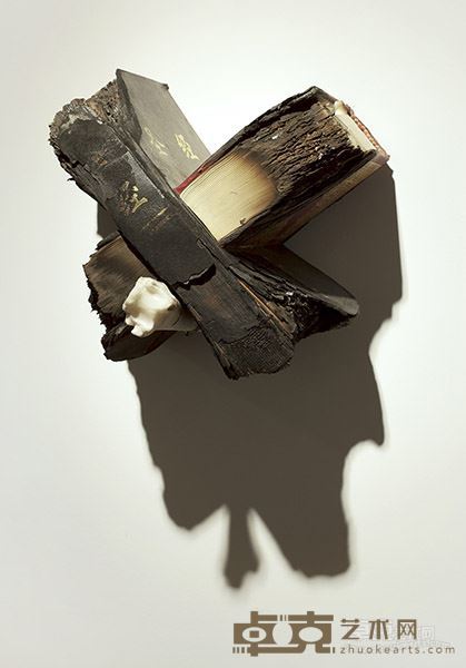 张琪凯 《幸存者》圣经、古兰经 20×20×17cm 2011年
