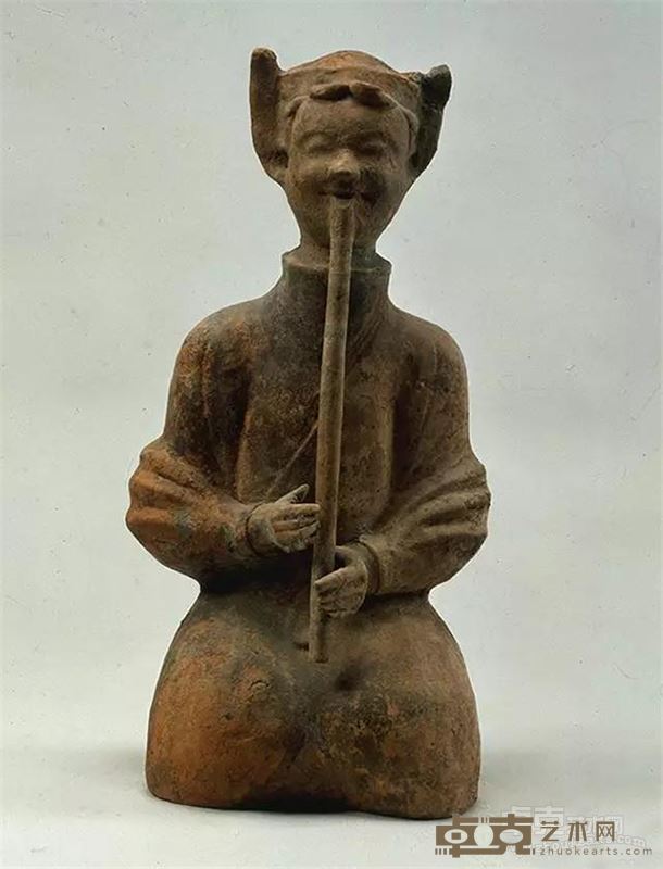 《吹箫陶俑》