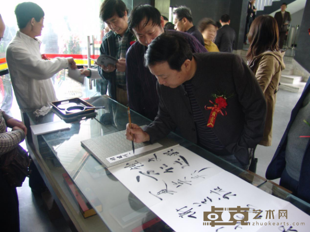 嘉宾签到