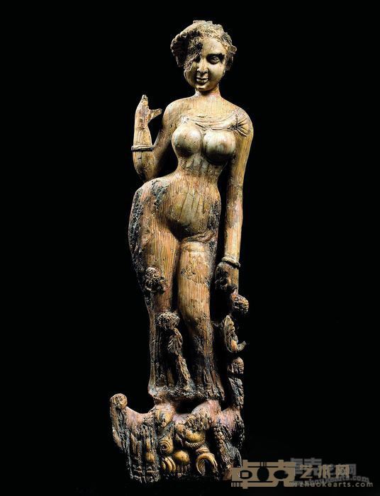 恒河女神雕像 高48cm，宽14cm 1世纪 象牙
