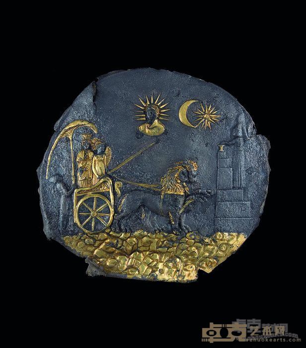 西布莉圆形饰板 直径25cm 公元前3世纪 银、镀金