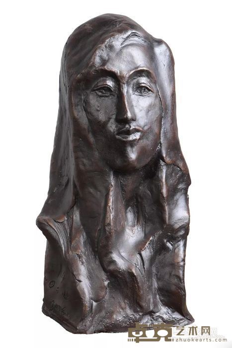 《小月》 刘巨德 60x33x30cm 2018年 青铜